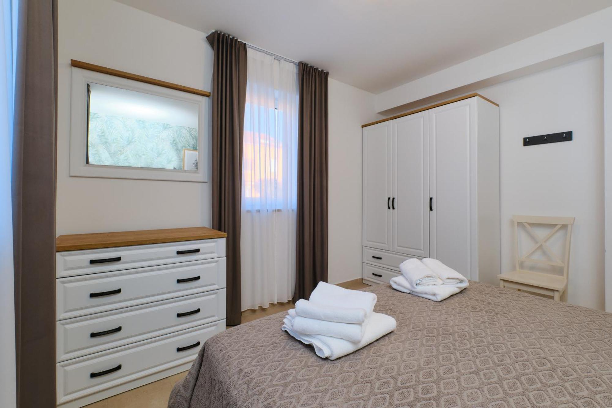 Apartments Divna 木洛希尼 外观 照片