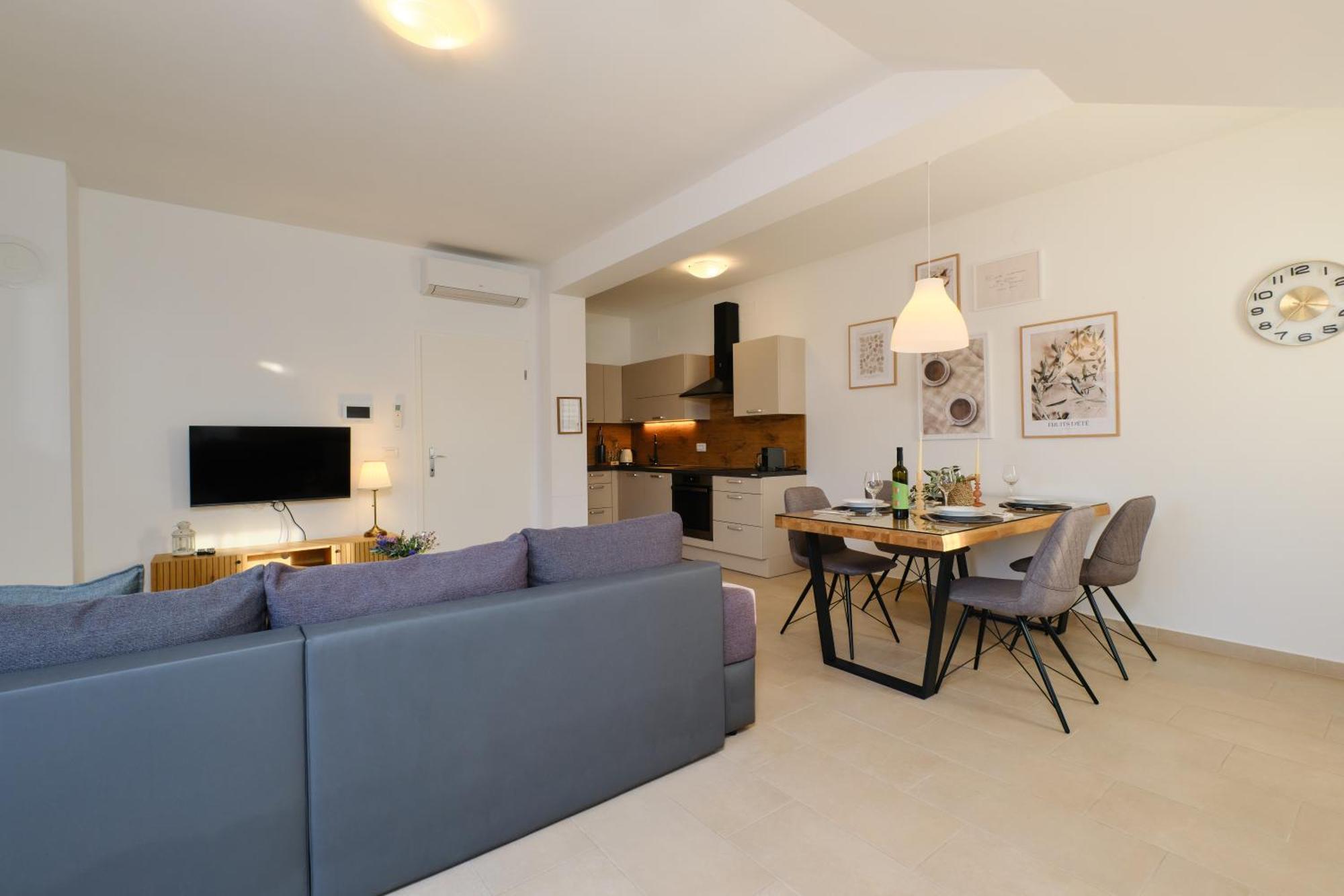Apartments Divna 木洛希尼 外观 照片