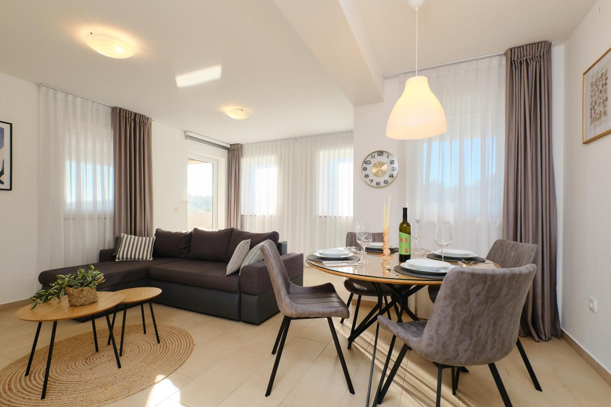 Apartments Divna 木洛希尼 外观 照片