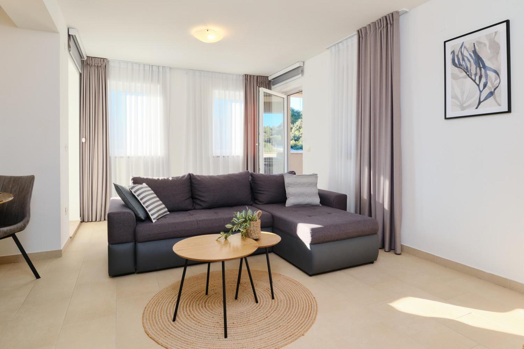 Apartments Divna 木洛希尼 外观 照片